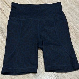 🆕 NEW Athletic Works Women's Black Leopard Print Biking Shorts XS